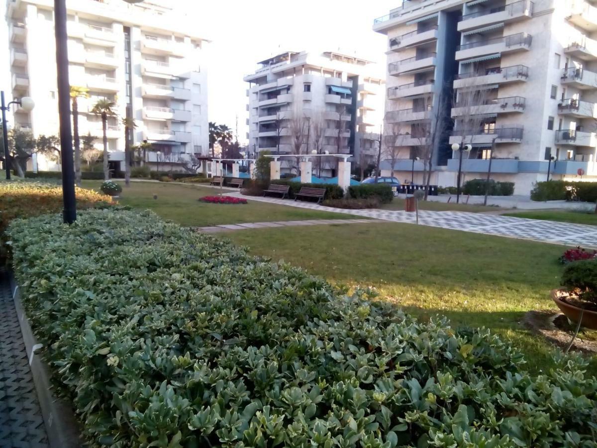 Villa Attico Mansardato Con Vista Mare à Montesilvano Marina Extérieur photo