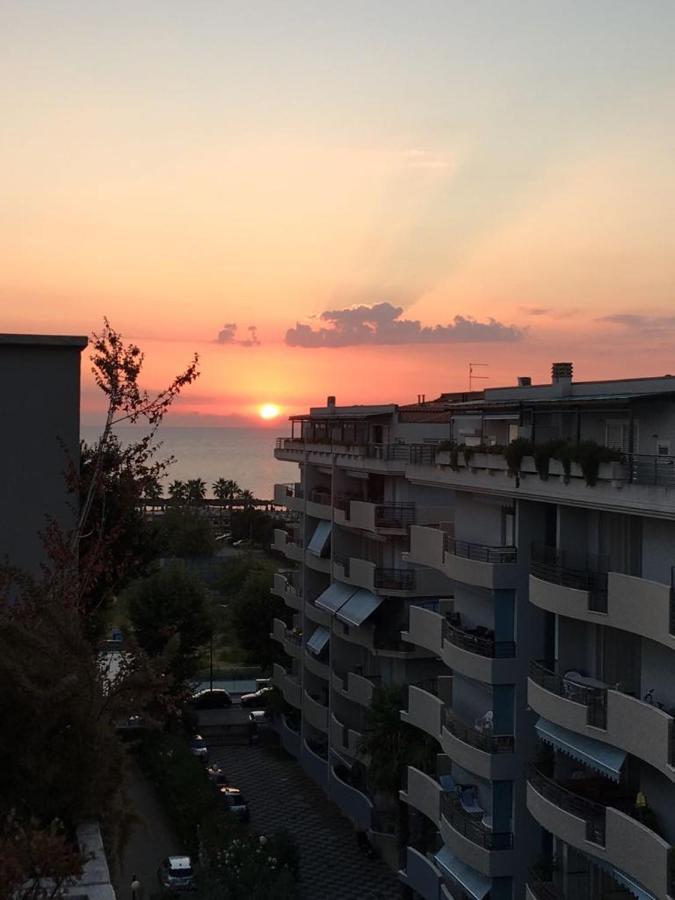 Villa Attico Mansardato Con Vista Mare à Montesilvano Marina Extérieur photo